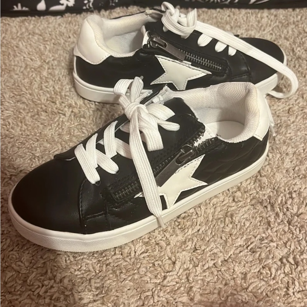 Brand New Black & White Star Sneakers